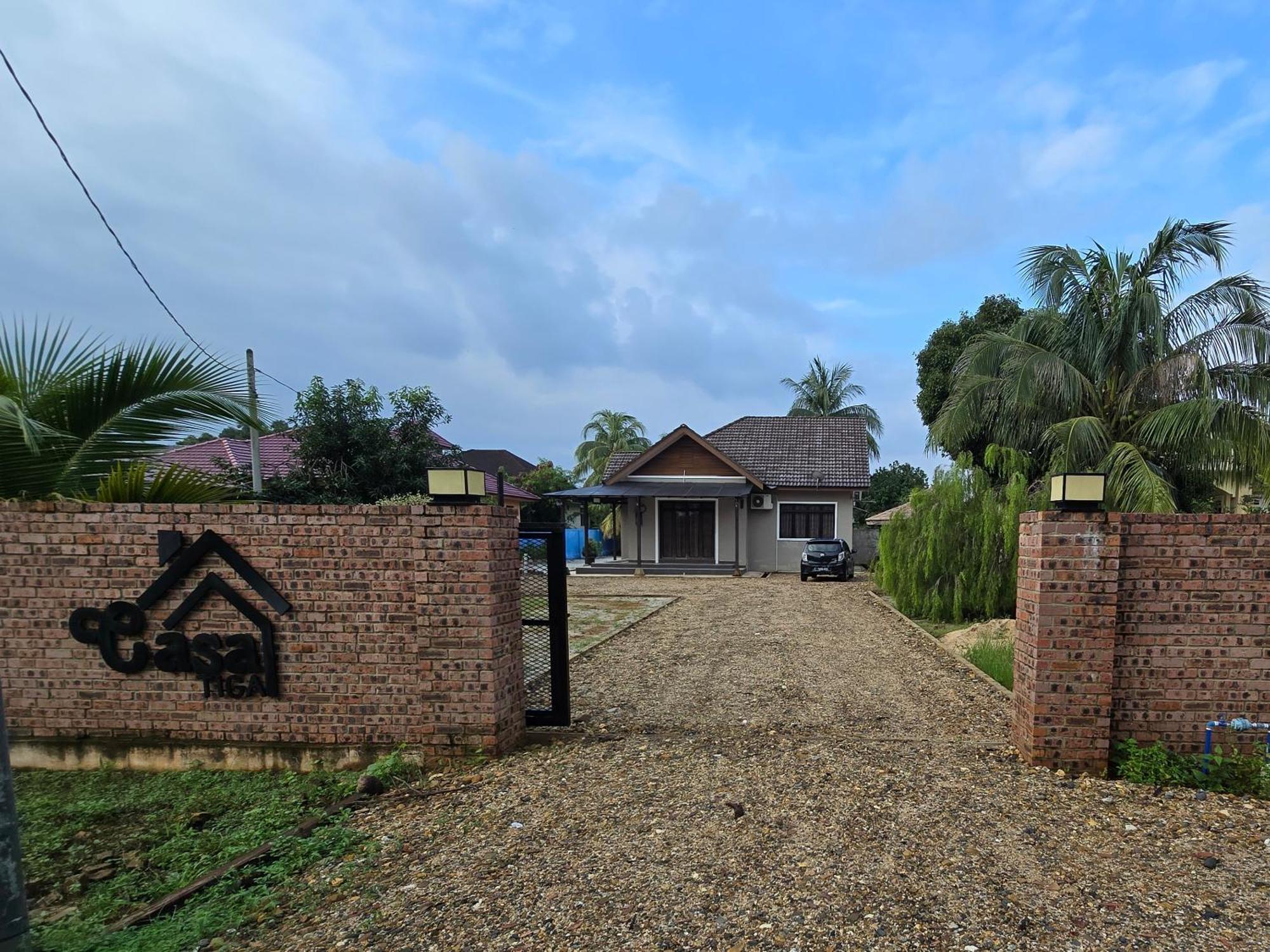Casa Tiga Homestay Besut Kampung Kuala Besut Exterior foto